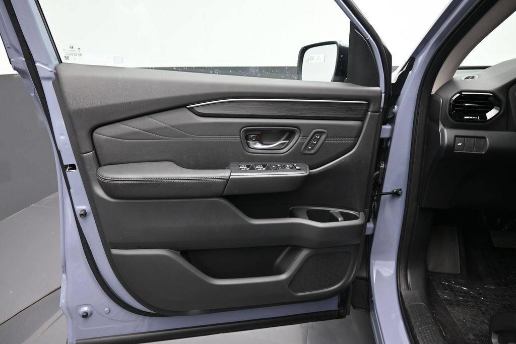 New 2026 Honda Pilot Touring image 18