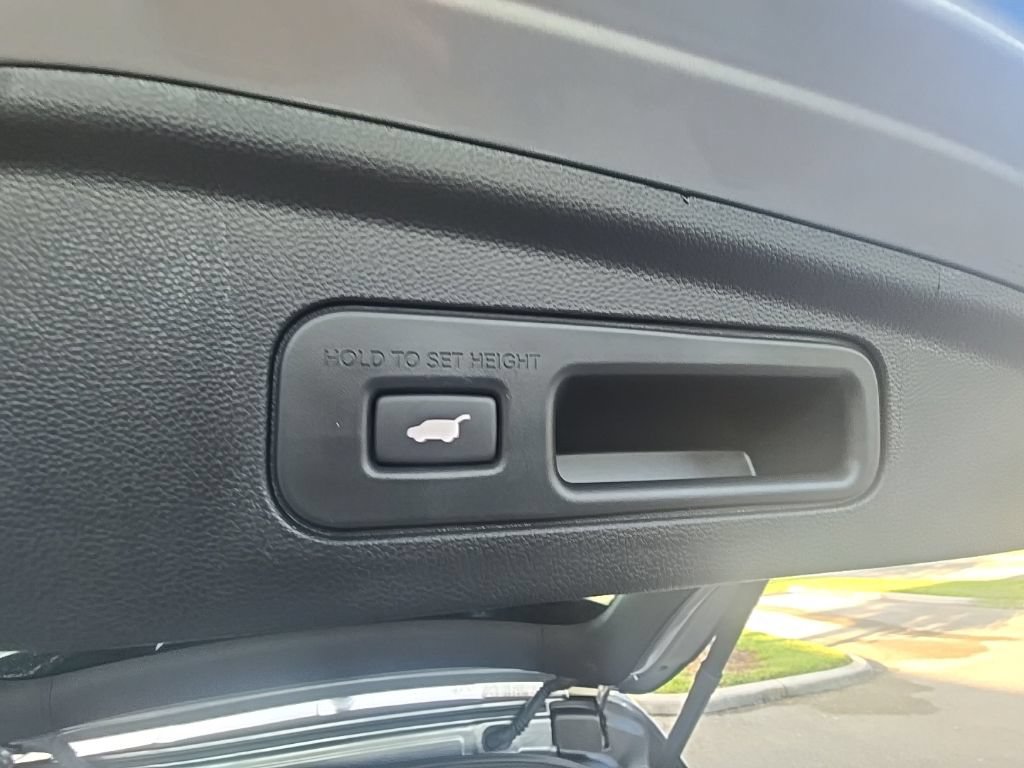 Certified 2024 Acura MDX w/ Technology Package FWD image 36