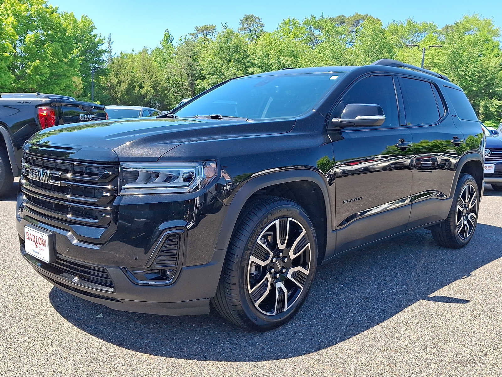 Used 2021 GMC Acadia SLT w/ Elevation Edition FWD image 3