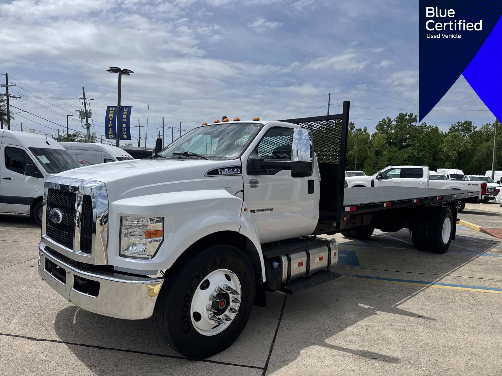 Certified 2022 Ford F650 2WD Regular Cab Super Duty image 4