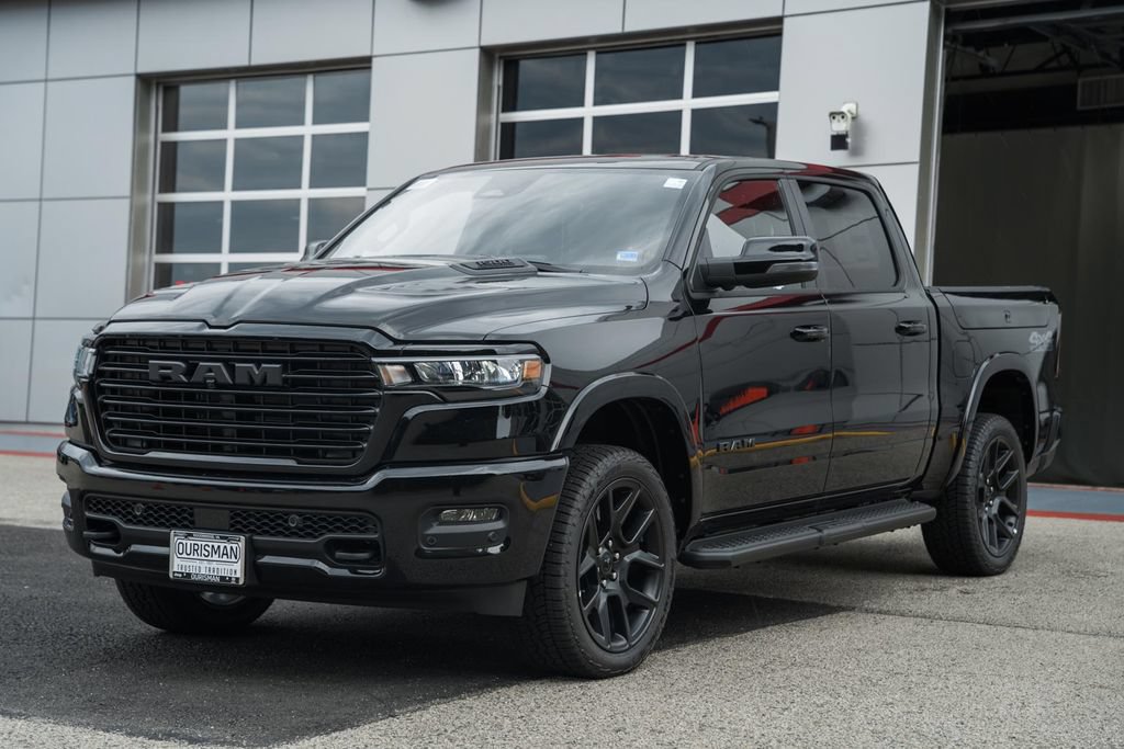 New 2026 RAM 1500 Laramie AWD/4WD image 3