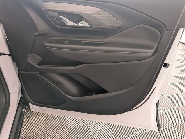 Certified 2023 GMC Terrain SLE w/ Driver Convenience Package image 33