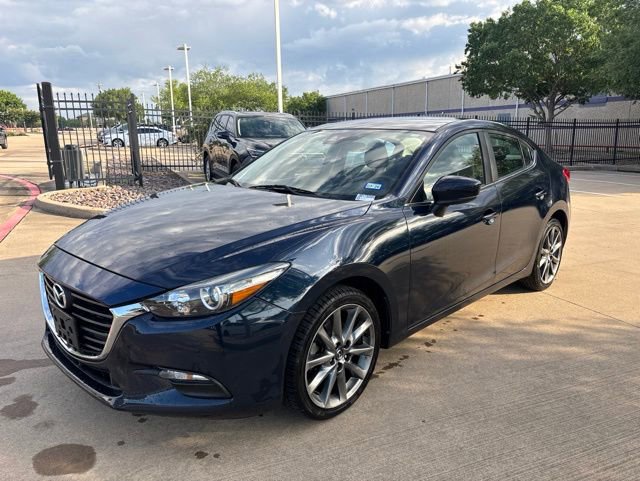 Used 2018 MAZDA MAZDA3 Touring FWD video 1