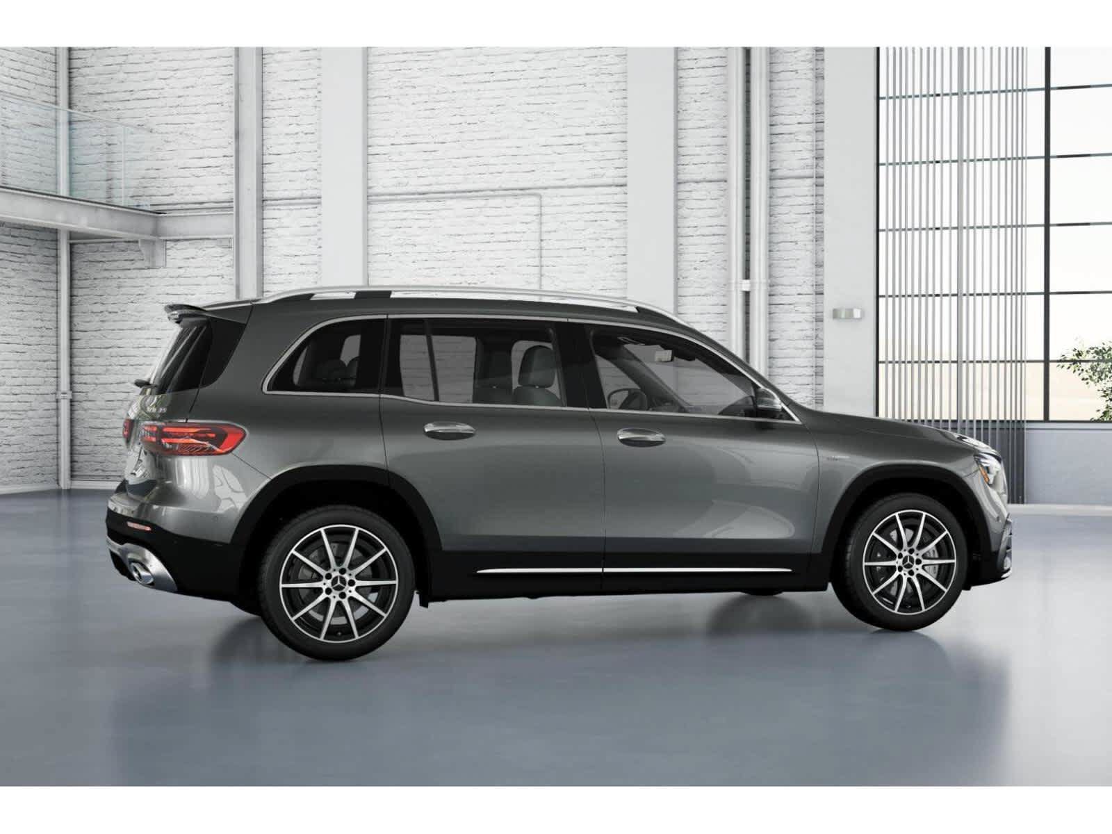 Used 2025 Mercedes-Benz GLB 35 AMG 4MATIC image 17