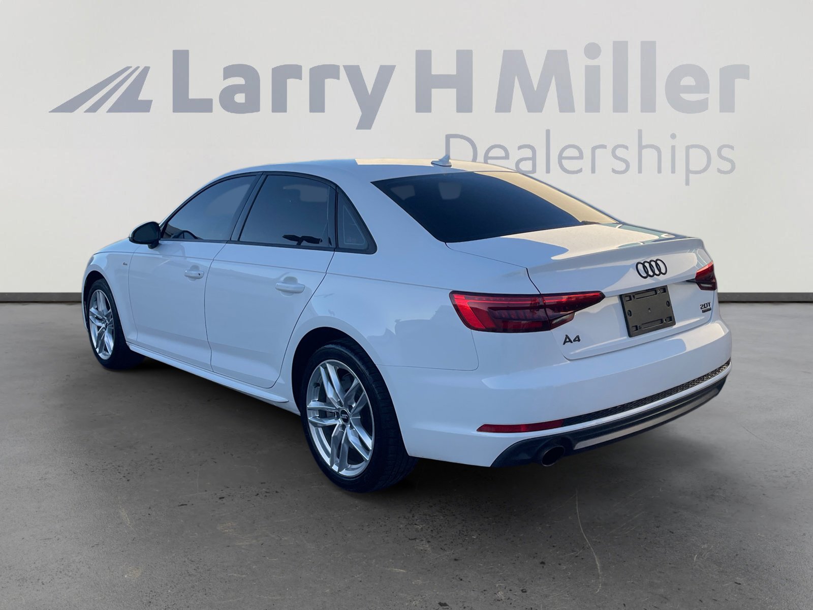 Used 2017 Audi A4 2.0T Premium w/ Convenience Package image 3