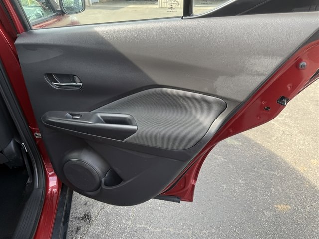 Used 2019 Nissan Kicks SV FWD image 32