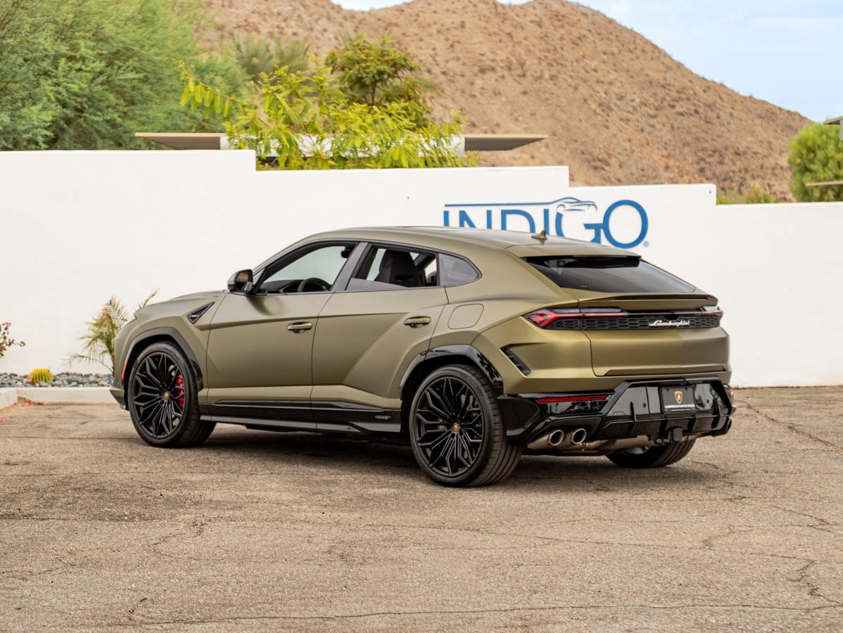 Used 2025 Lamborghini Urus SE image 9
