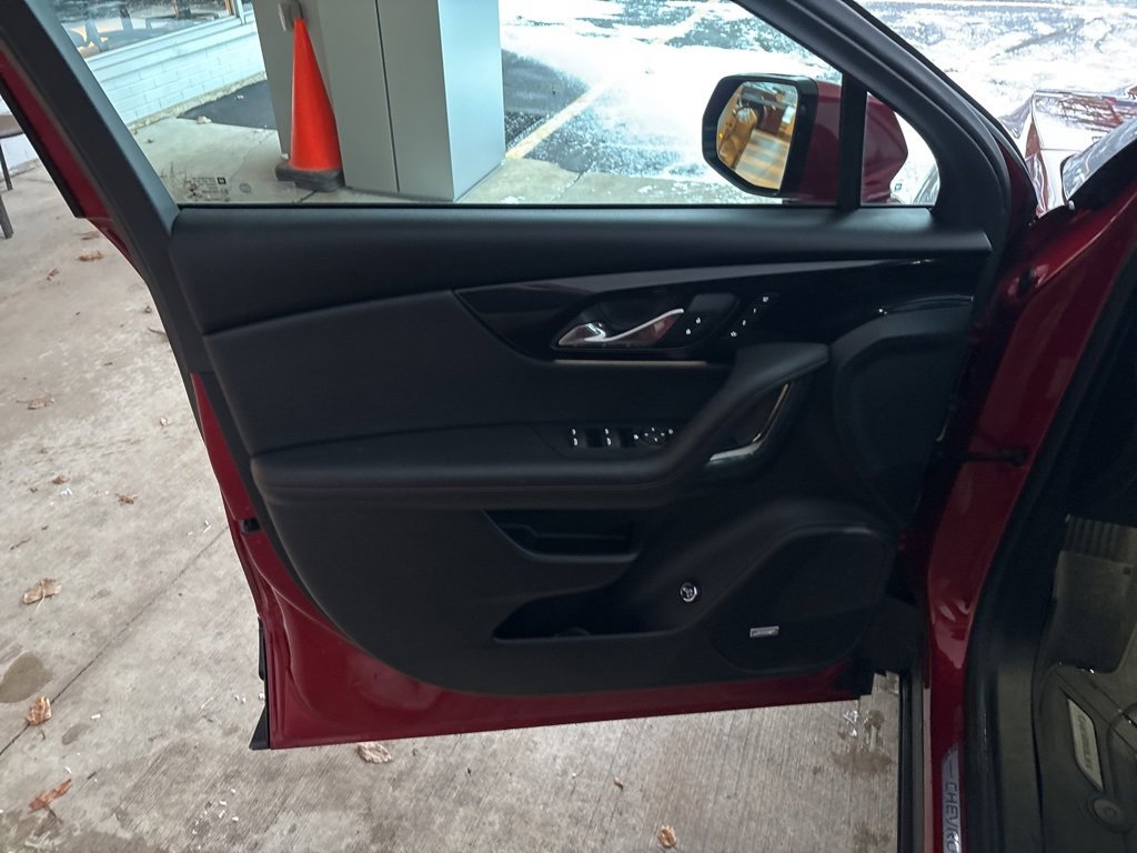 Used 2021 Chevrolet Blazer RS w/ Enhanced Convenience Package image 6