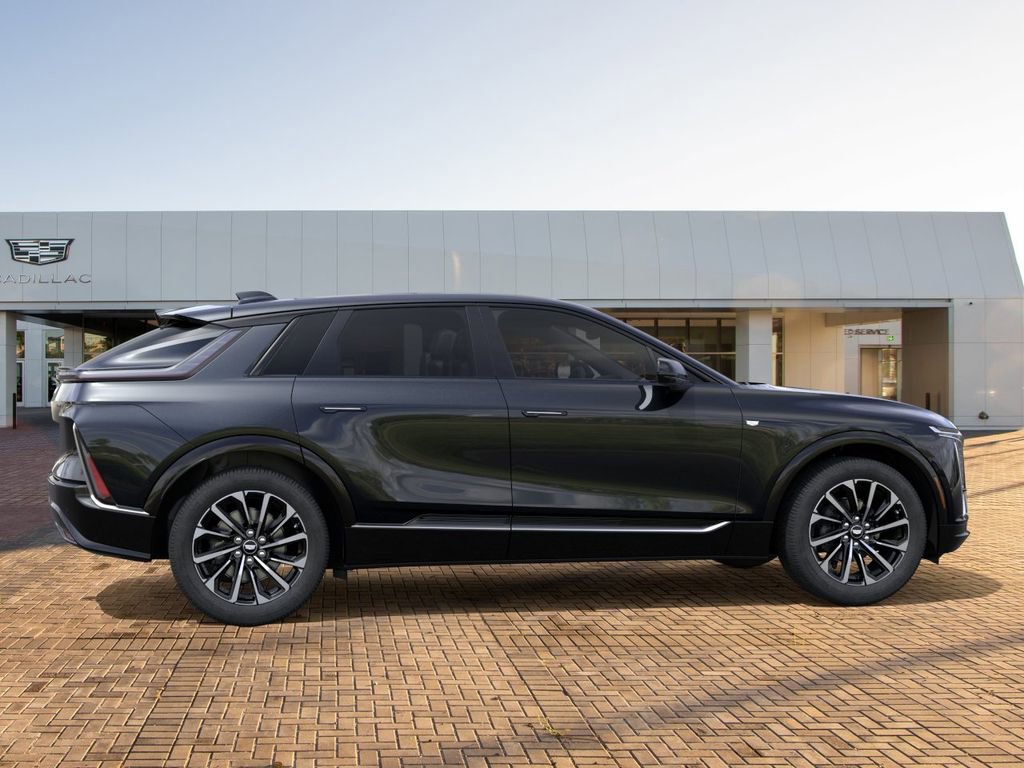 New 2024 Cadillac Lyriq Sport RWD image 5