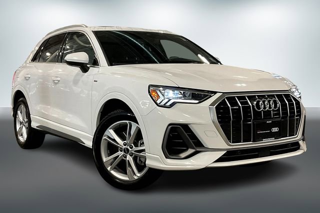 Certified 2024 Audi Q3 2.0T Premium Plus