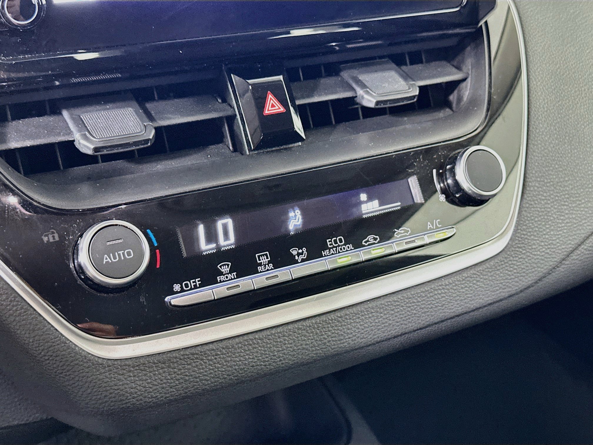 Used 2025 Toyota Corolla LE FWD image 23