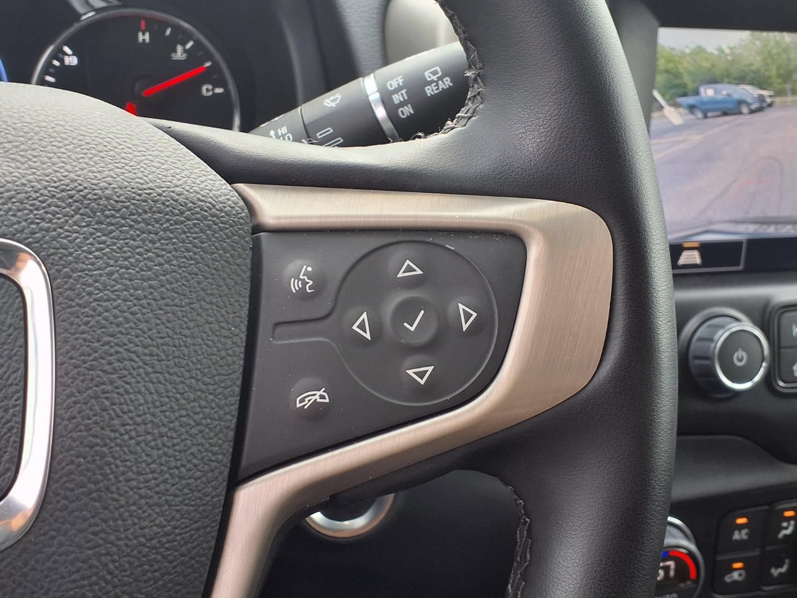 Used 2023 GMC Terrain Denali AWD/4WD image 16