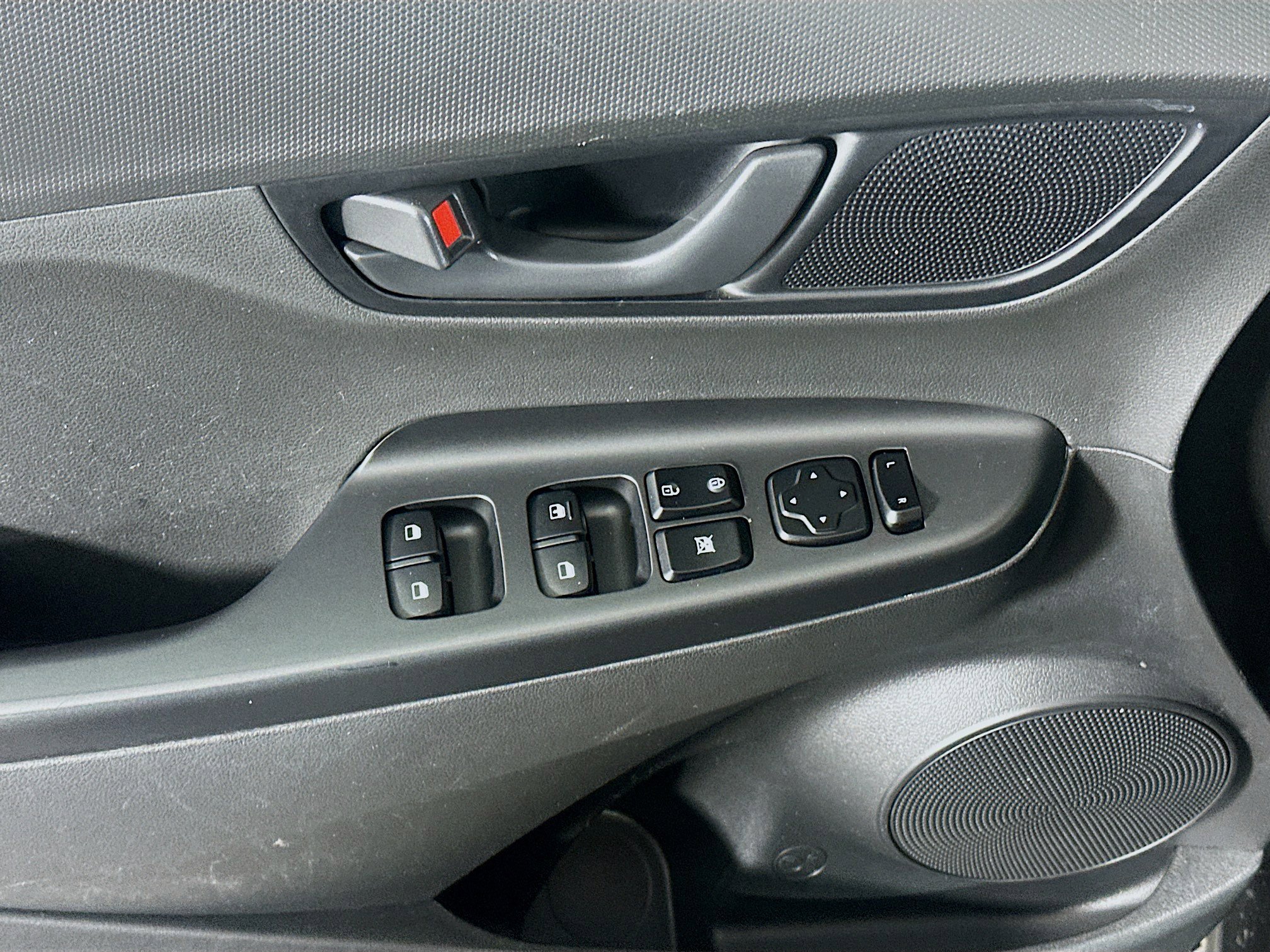 Used 2020 Hyundai Kona SE image 15