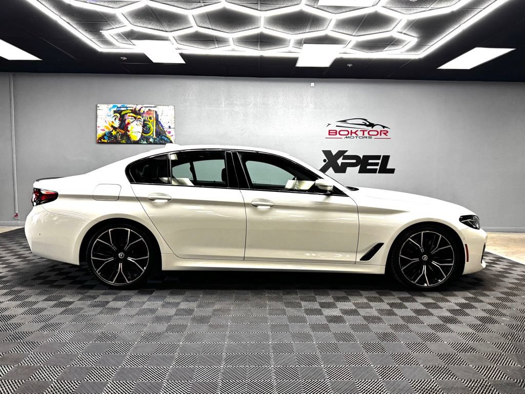 Used 2023 BMW M550i xDrive w/ Executive Package AWD/4WD image 16