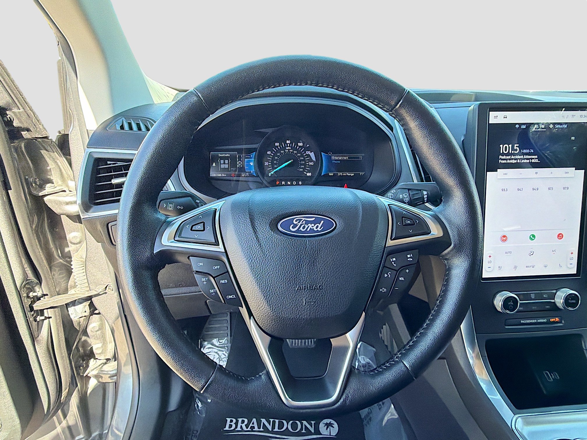 Used 2023 Ford Edge Titanium image 34