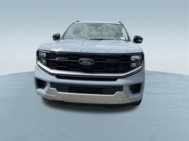 Certified 2025 Ford Expedition Platinum w/ Driver's Package AWD/4WD image 10
