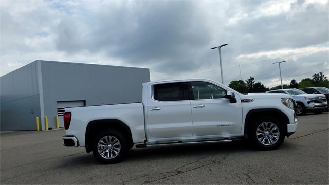 Used 2022 GMC Sierra 1500 Denali w/ Driver Alert Package II image 9