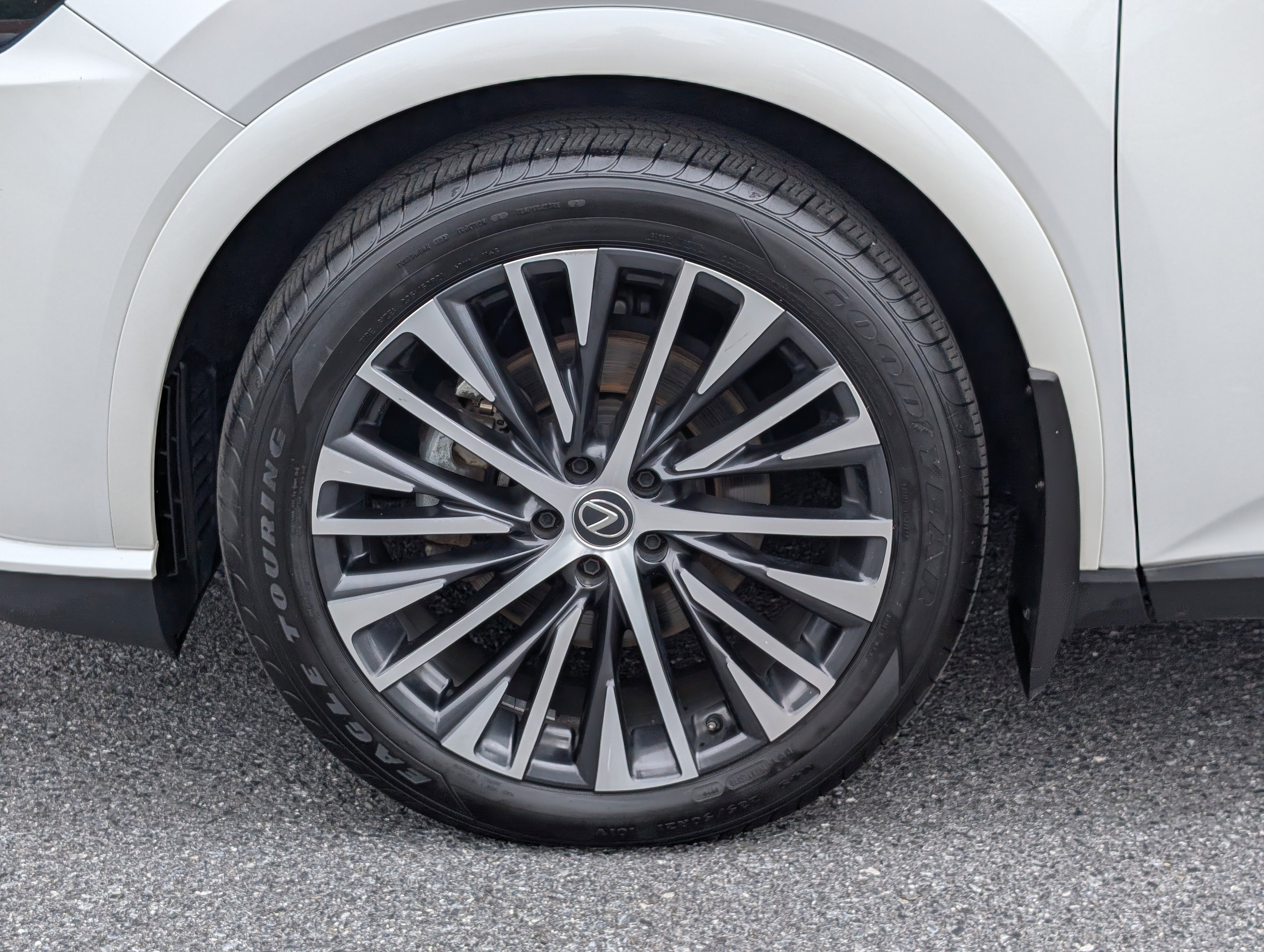 Certified 2023 Lexus RX 350 RX 350h Premium Plus w/ Accessory Package (2T) image 10