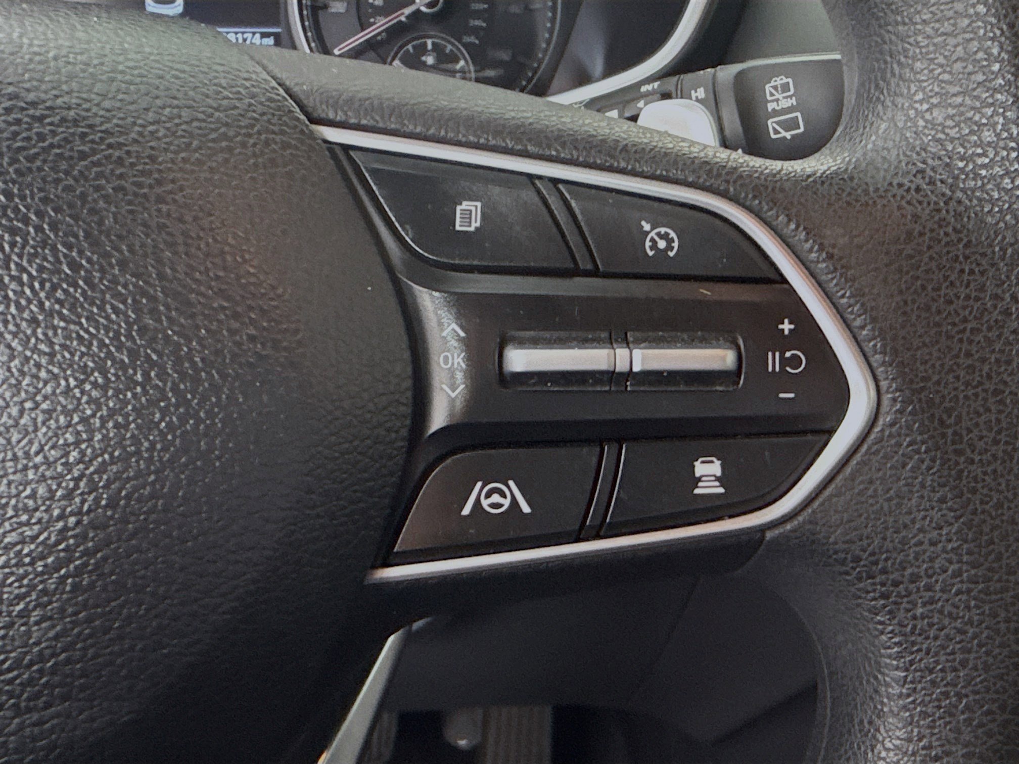 Used 2022 Hyundai Santa Fe SEL image 13