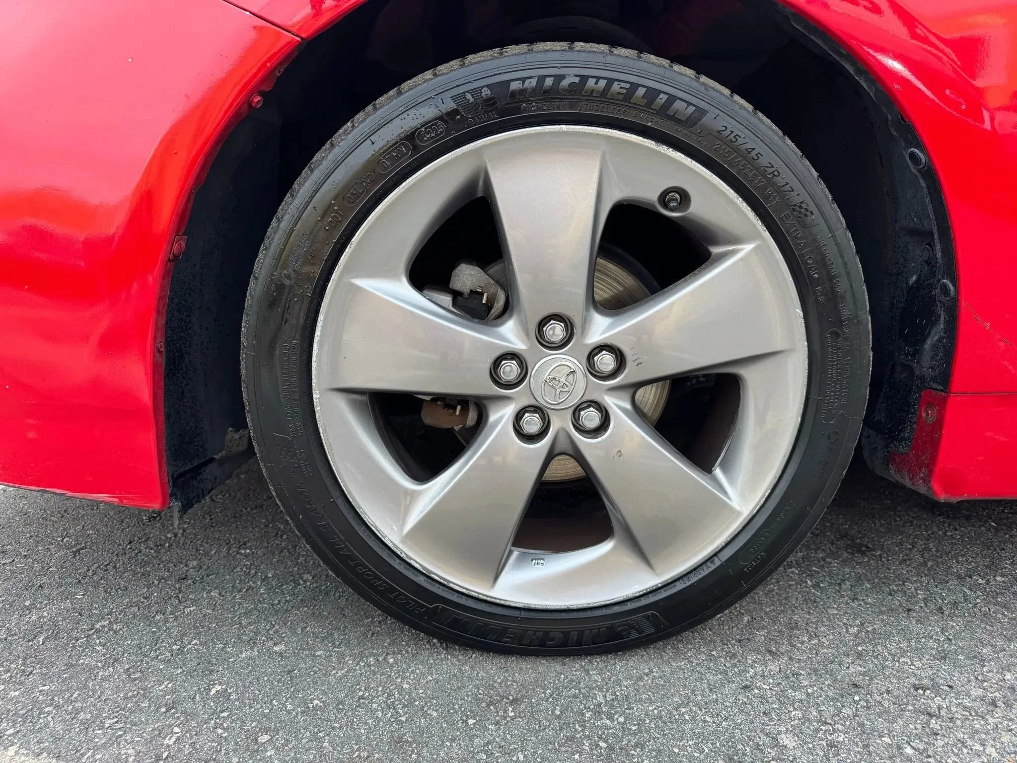 Used 2015 Toyota Prius Five image 11