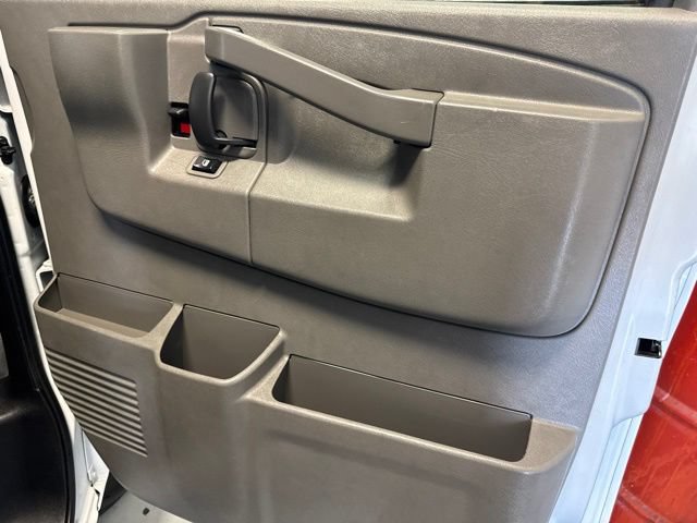 Used 2021 Chevrolet Express 2500 w/ Driver Convenience Package RWD image 18