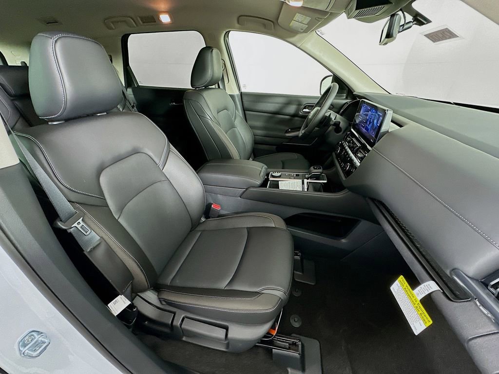 New 2026 Nissan Pathfinder SL AWD/4WD image 36