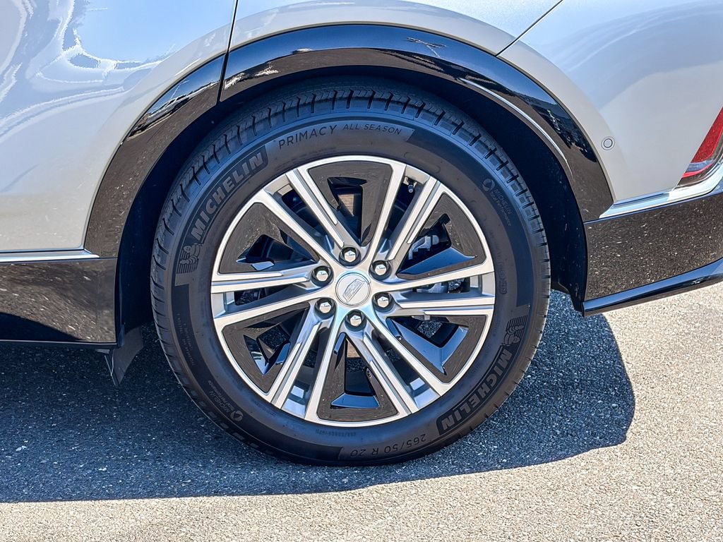 Certified 2024 Cadillac Lyriq Luxury RWD image 10