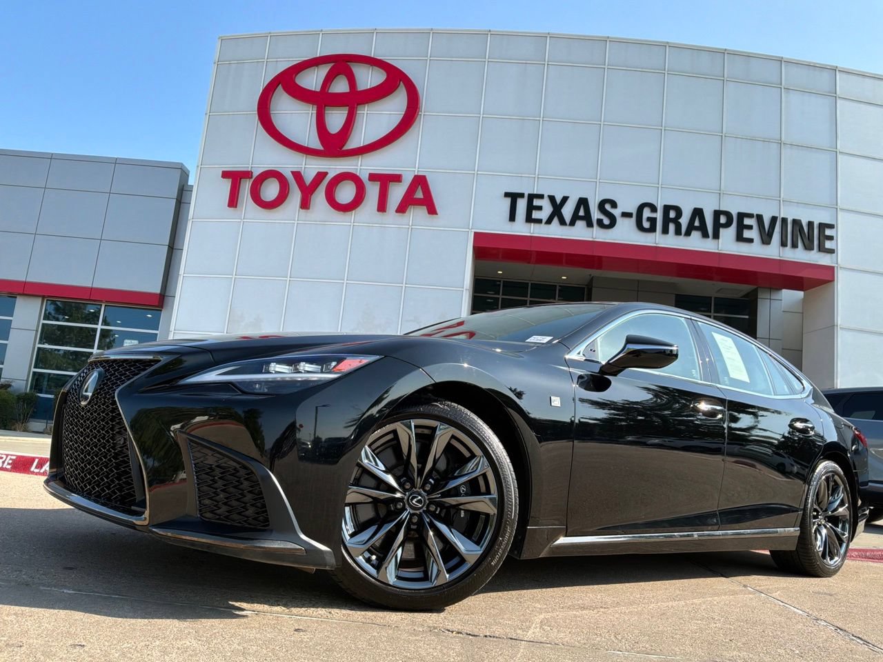 Used 2023 Lexus LS 500 F Sport w/ Cold Weather Package (CK) RWD image 2