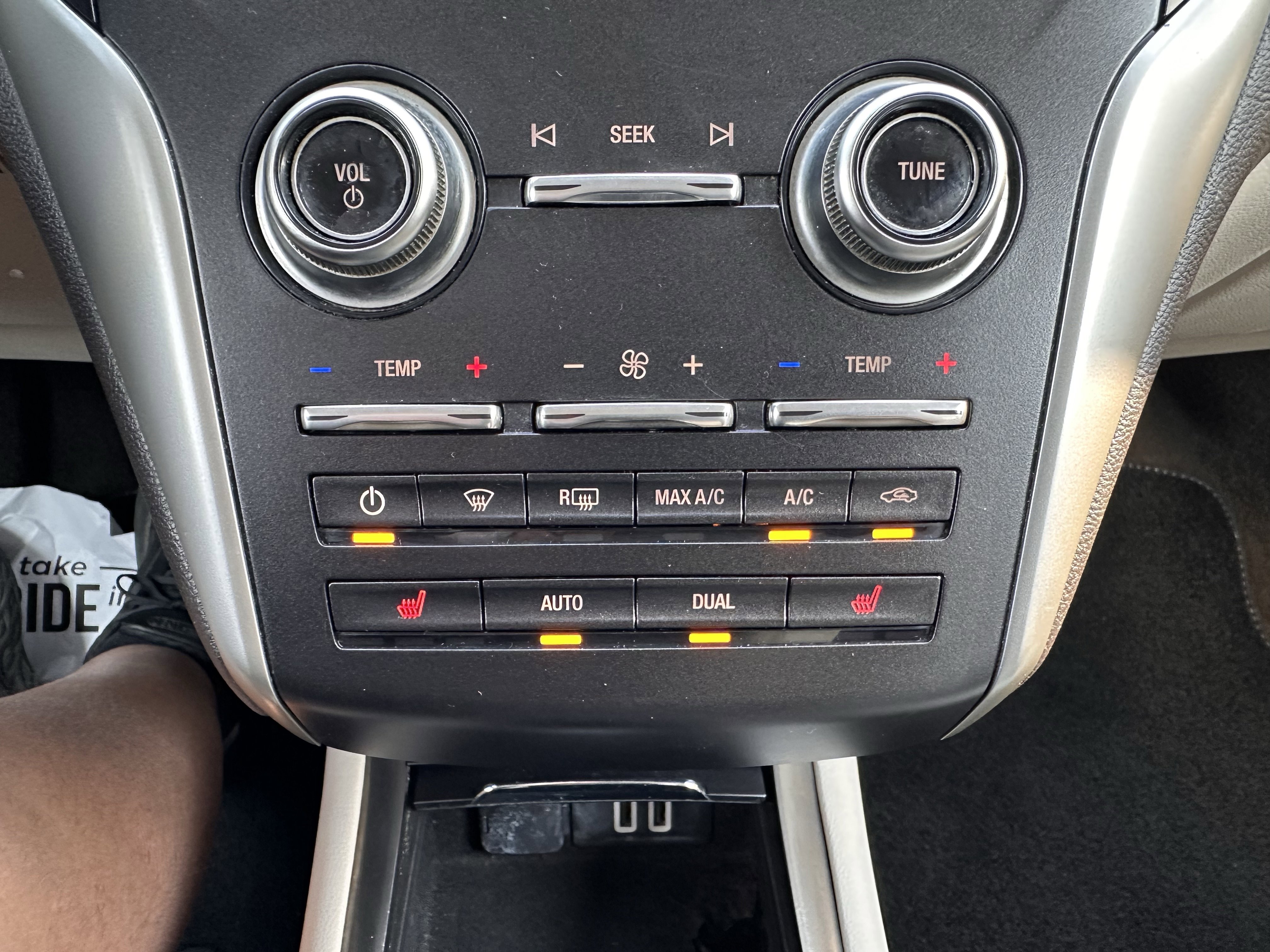 Used 2019 Lincoln MKC Premiere AWD/4WD image 26