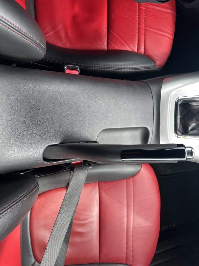 Used 2007 Saturn Sky Red Line RWD image 6