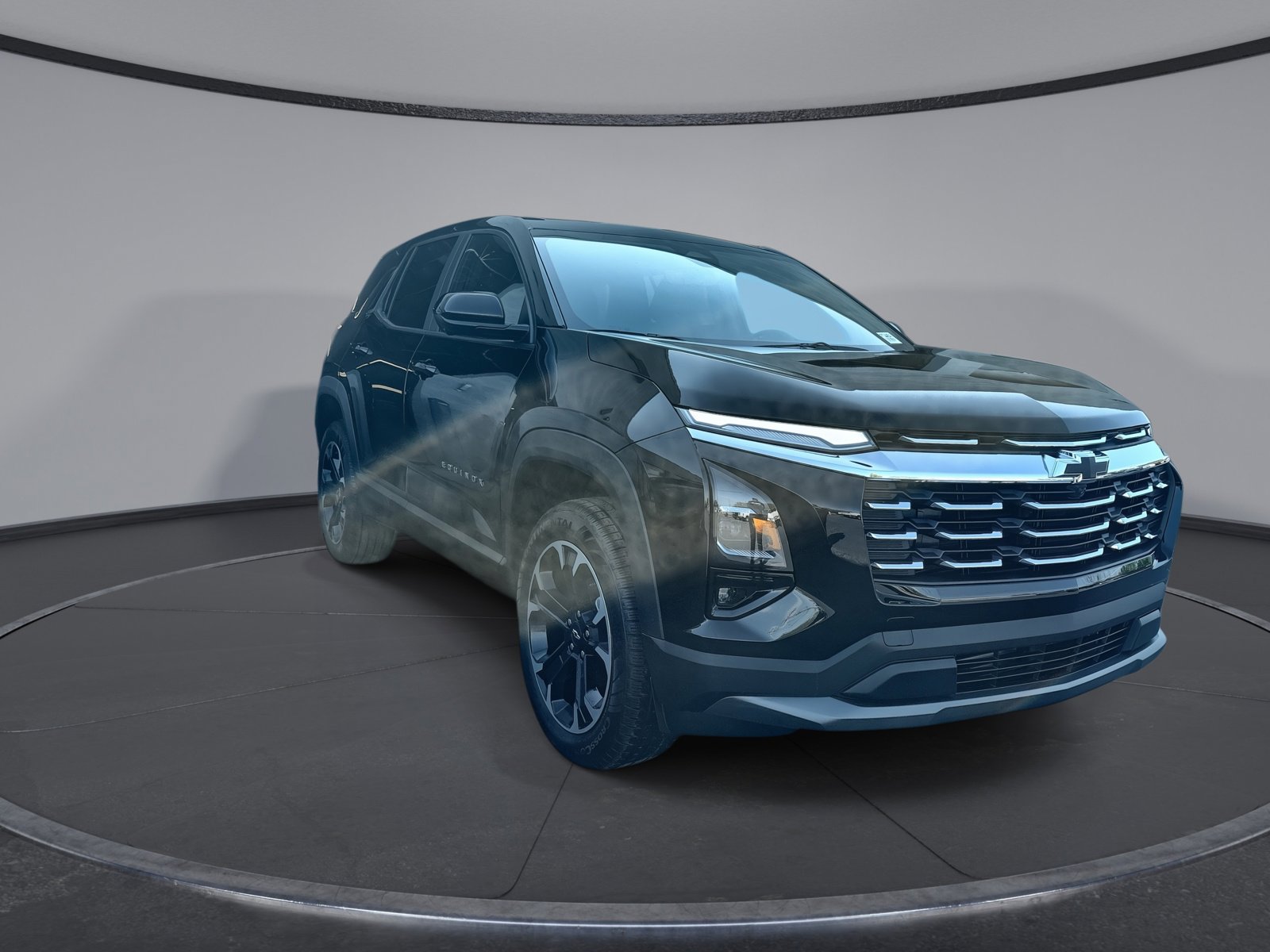 New 2026 Chevrolet Equinox LT AWD/4WD image 2