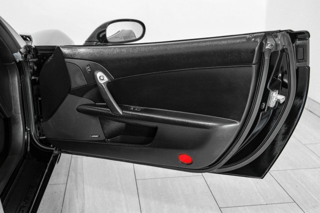 Used 2005 Chevrolet Corvette Convertible w/ Preferred Equipment Group RWD image 35