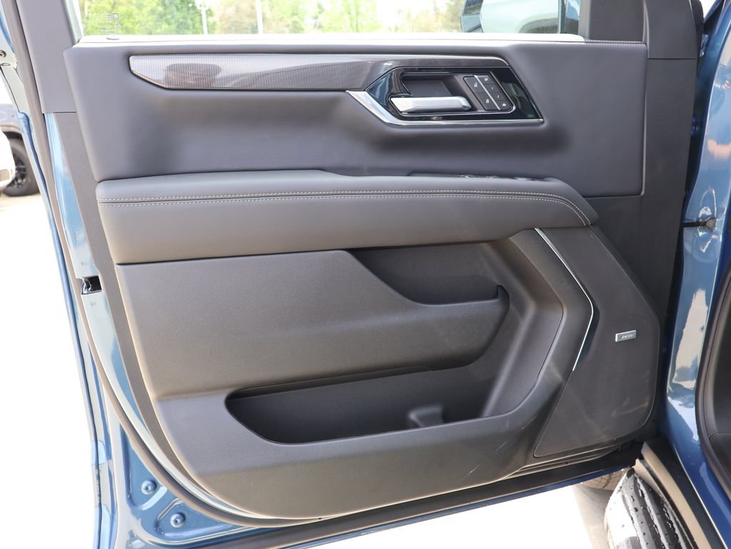 New 2026 GMC Yukon Elevation AWD/4WD image 12