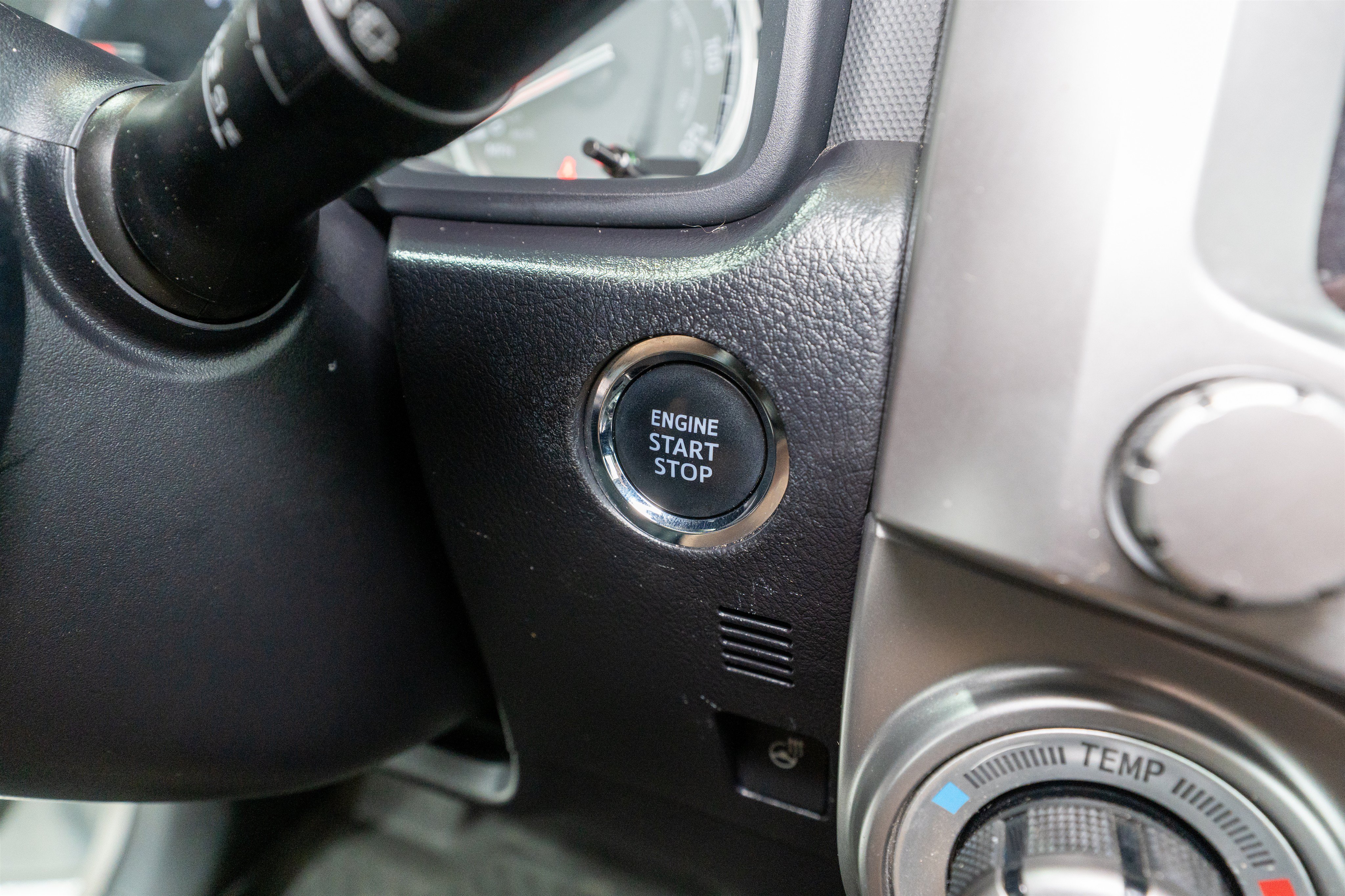 Used 2024 Toyota 4Runner Limited AWD/4WD image 33