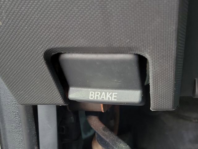 Used 2015 Ford F550 2WD Regular Cab Super Duty image 27