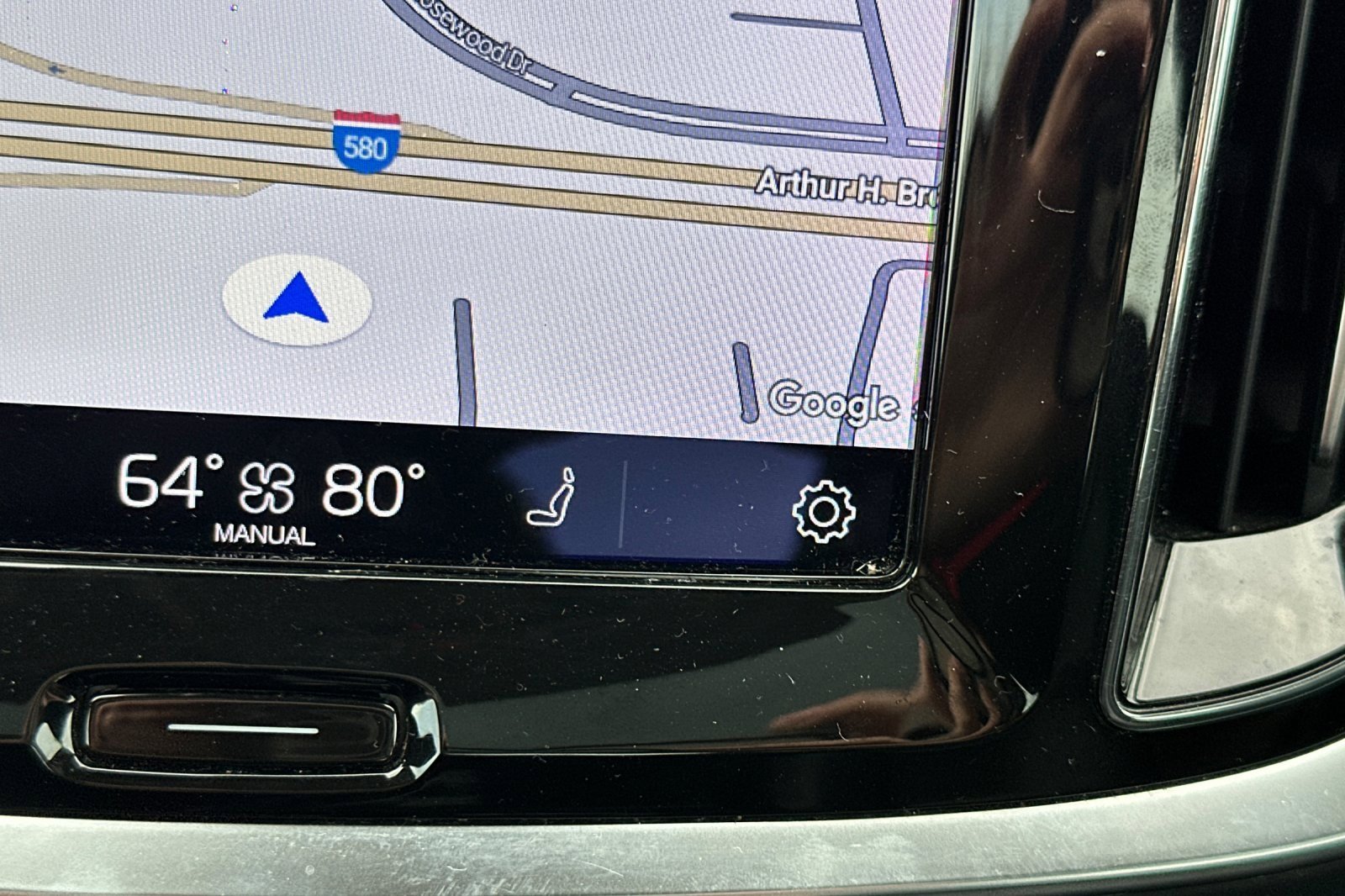 Used 2024 Volvo S60 B5 Plus image 29