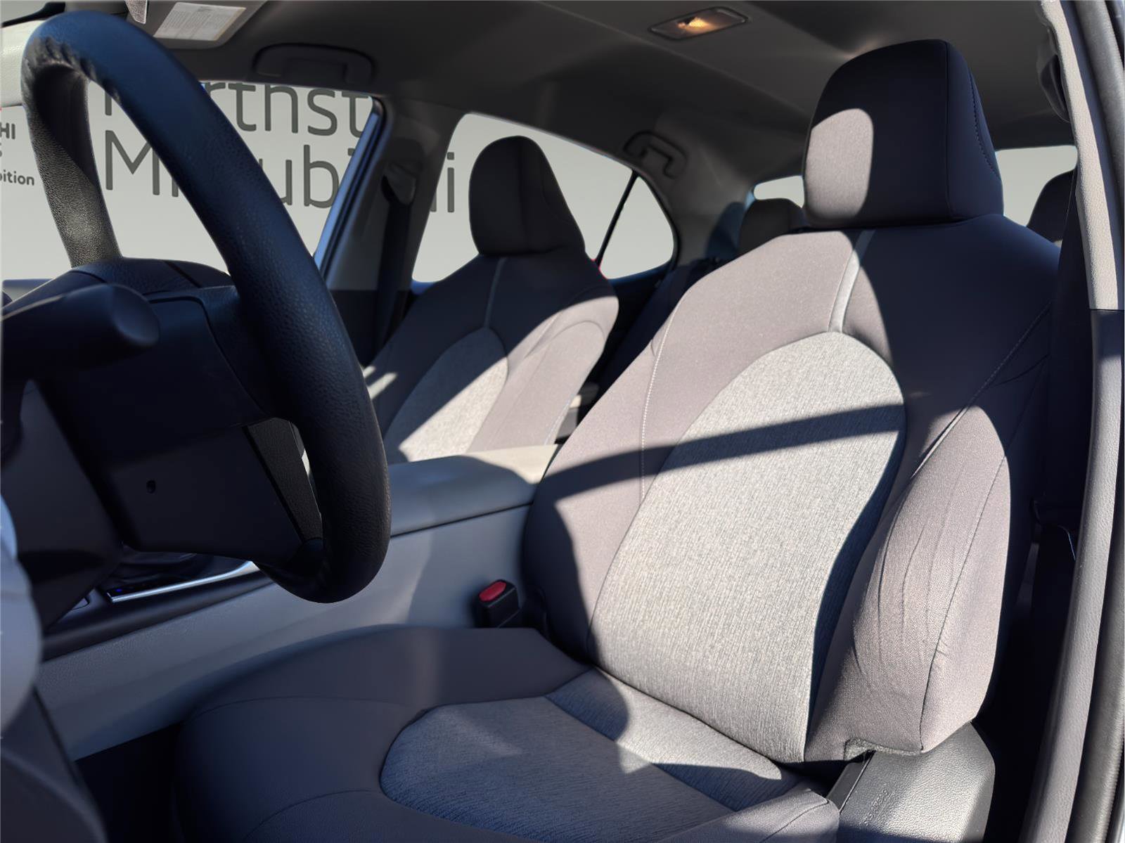 Used 2022 Toyota Camry LE AWD/4WD image 9