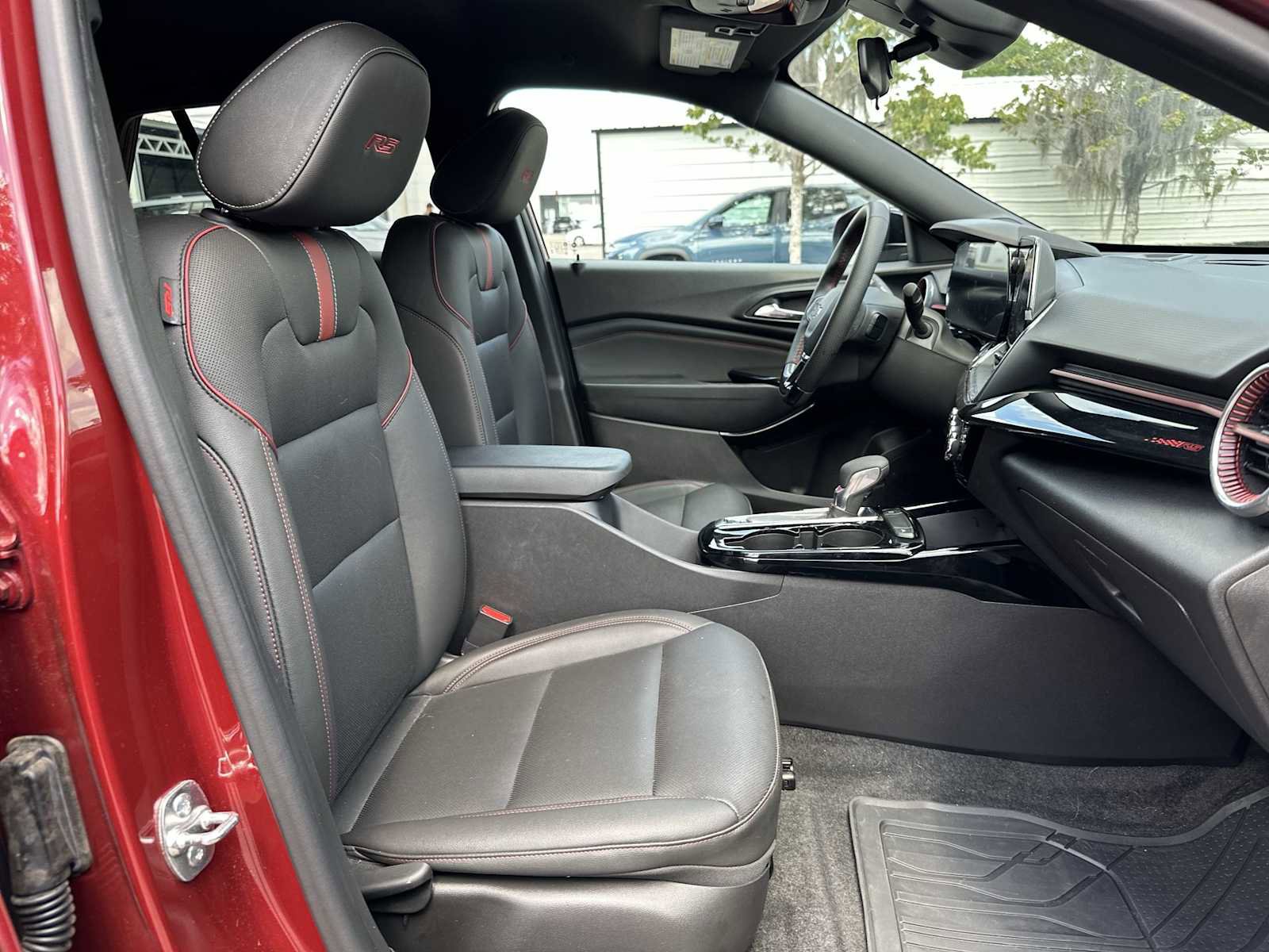 Certified 2025 Chevrolet Trax RS w/ Driver Confidence Package FWD image 20