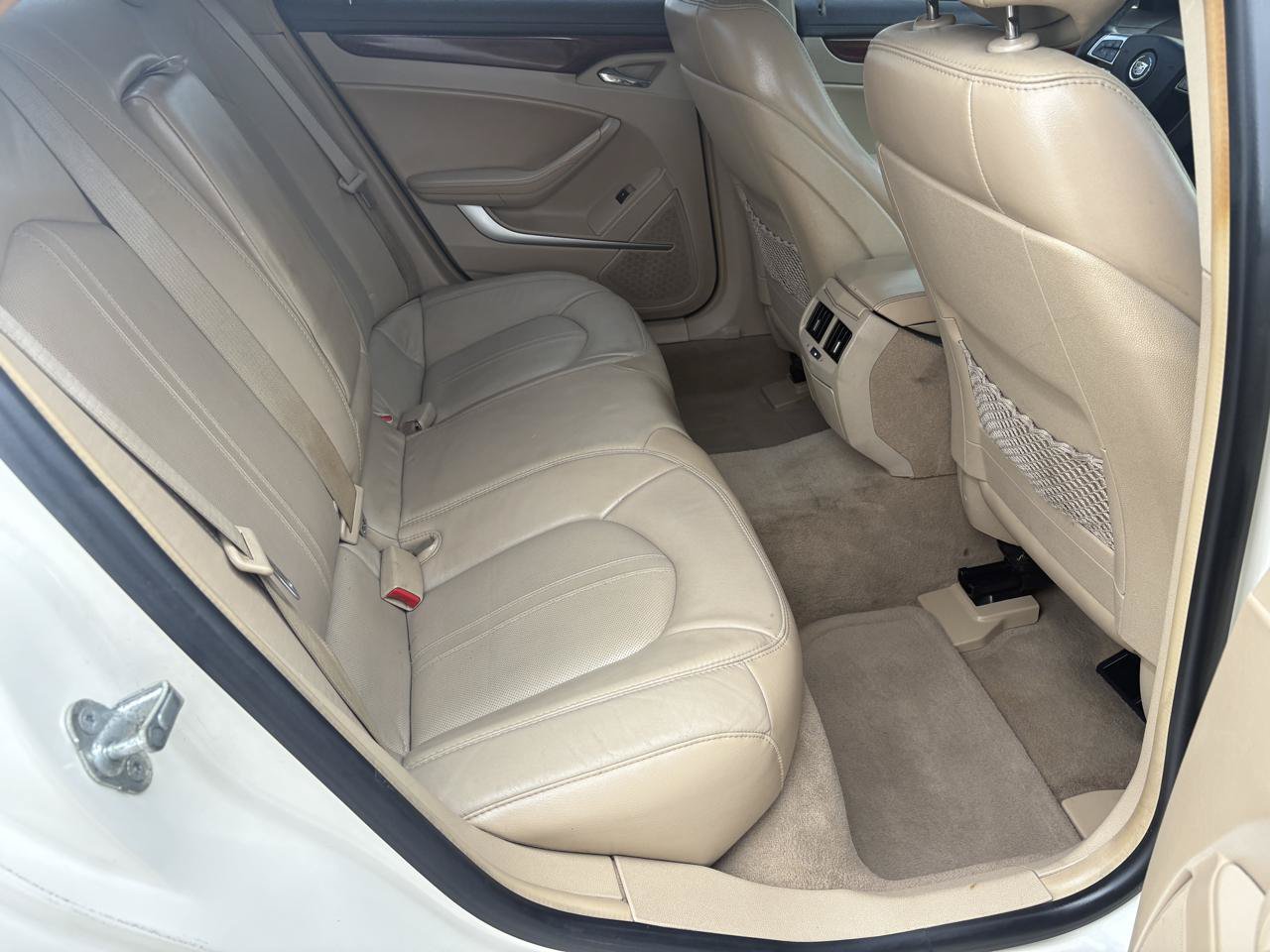 Used 2011 Cadillac CTS Luxury RWD image 13