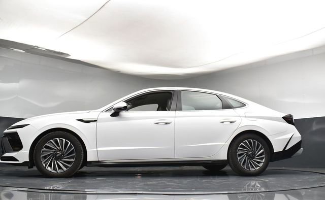 Used 2025 Hyundai Sonata SEL image 32