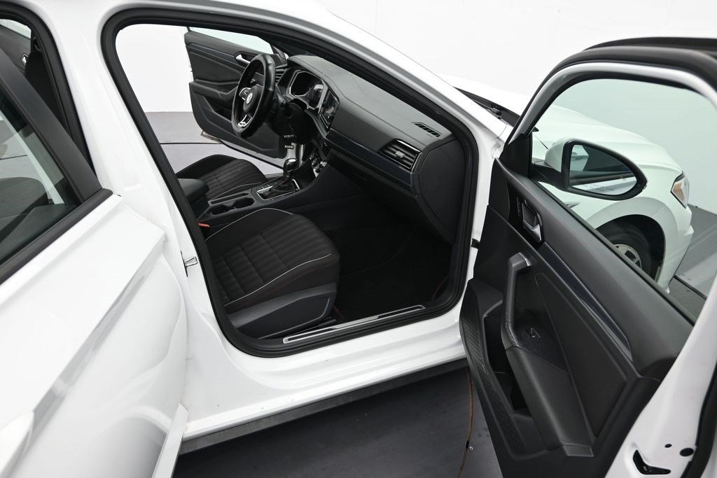Used 2019 Volkswagen Jetta GLI FWD image 13
