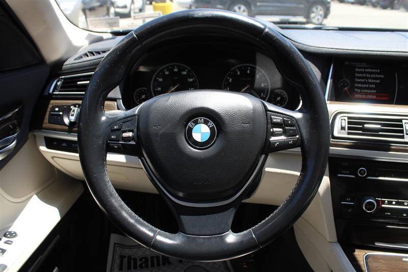 Used 2015 BMW 740Li RWD image 16