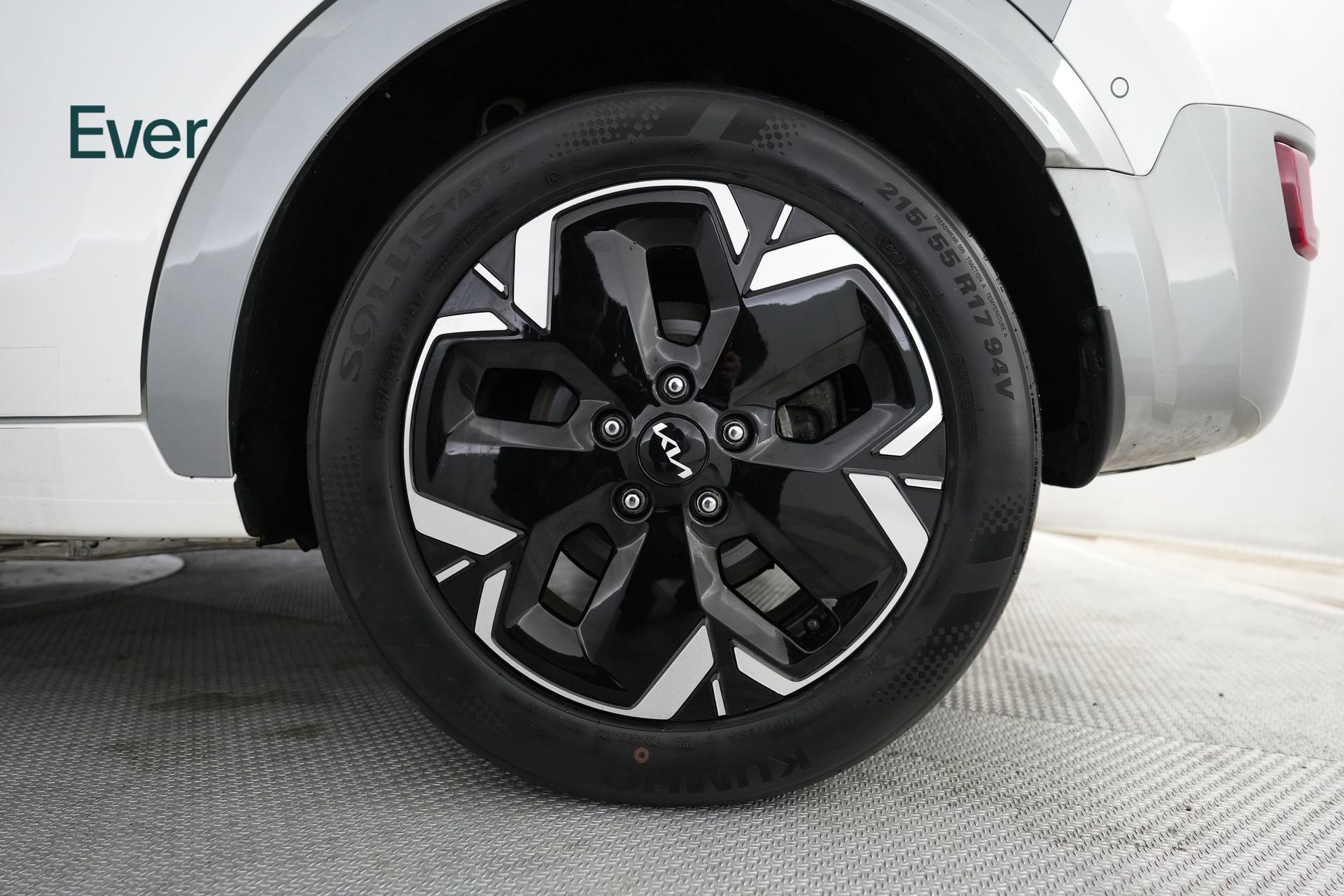 Used 2024 Kia Niro Wave w/ Wave Preserve Package image 20
