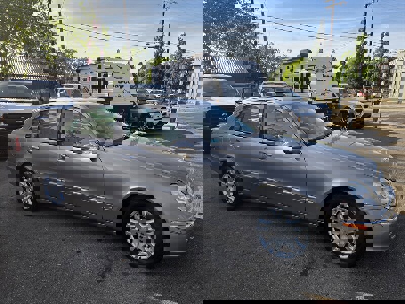 Used 2003 Mercedes-Benz E 320 Sedan image 6