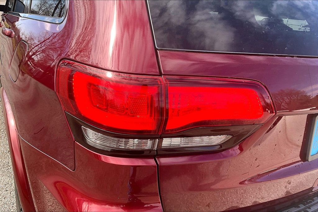 Used 2017 Jeep Grand Cherokee Altitude image 30