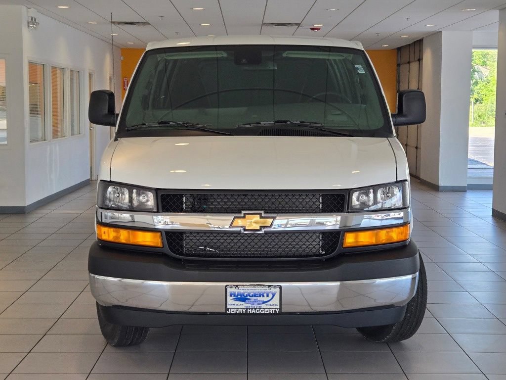 New 2026 Chevrolet Express 2500 Extended w/ Driver Convenience Package RWD image 2