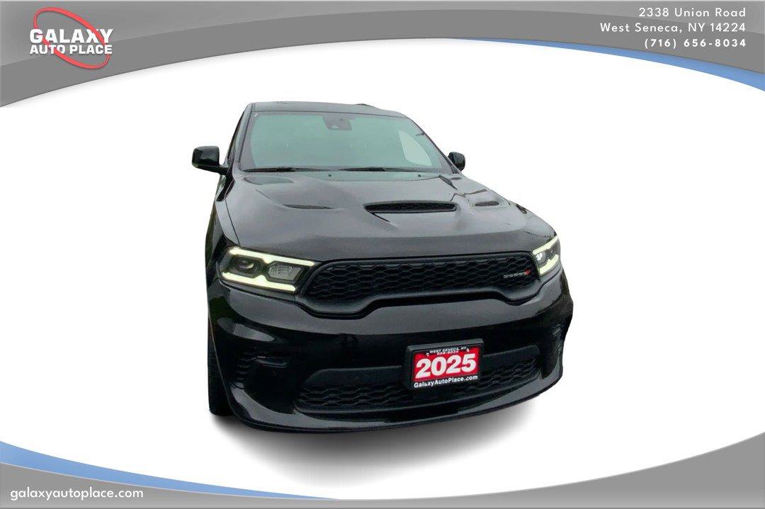 Used 2025 Dodge Durango R/T AWD/4WD image 3