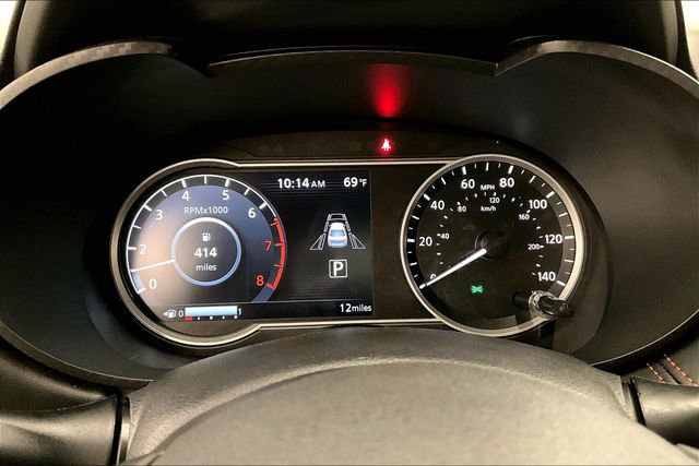 New 2025 Nissan Versa SR w/ Trunk Package image 24