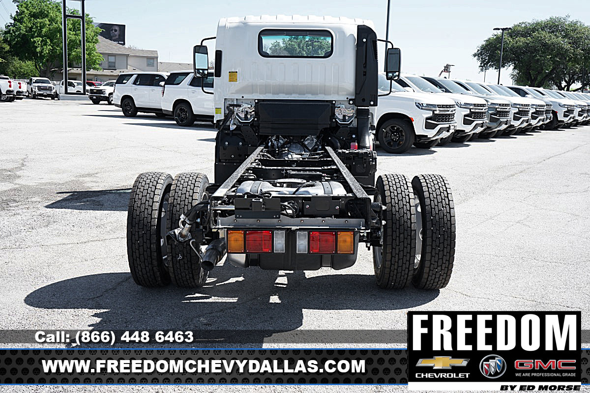 New 2024 Chevrolet Low Cab Forward image 6