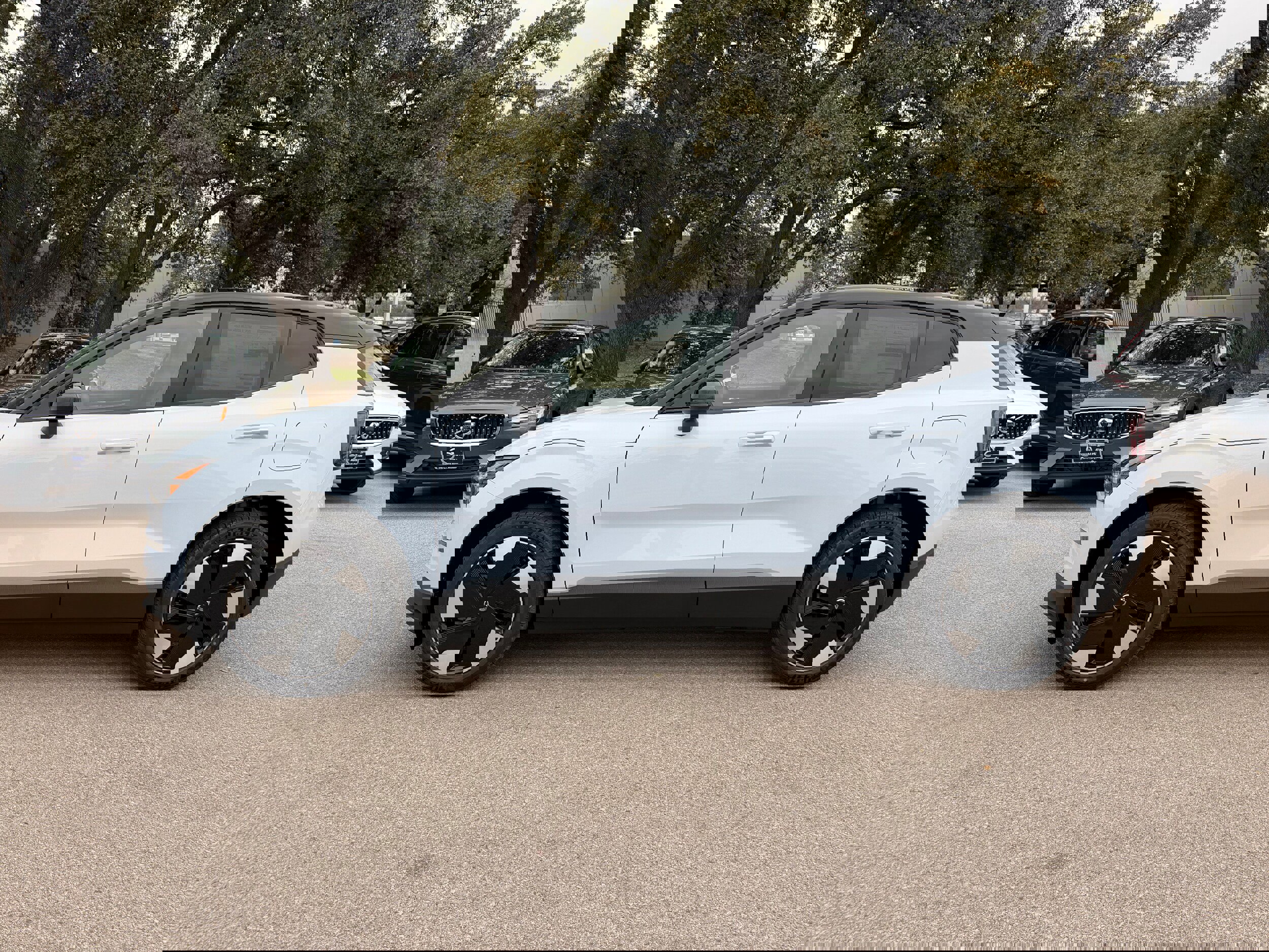 New 2026 Volvo EX30 Plus image 3